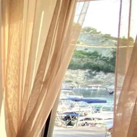 Tolos Budget Loggos * Longos (Paxos)