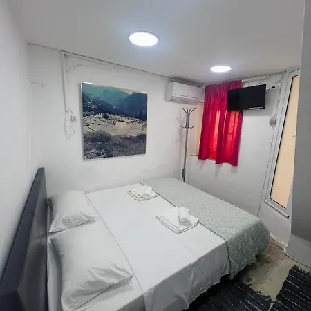 Tolos Budget Loggos 3* Longósz