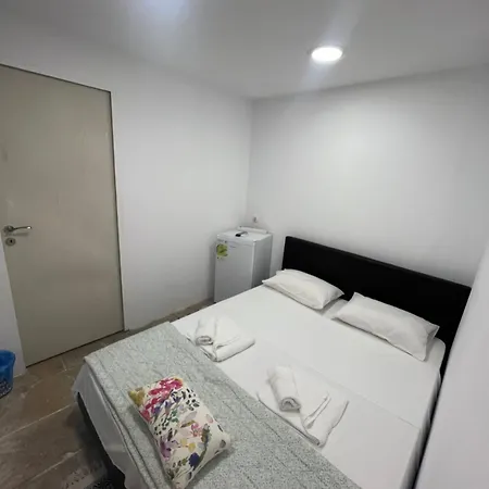 Tolos Budget Loggos 3* Longós