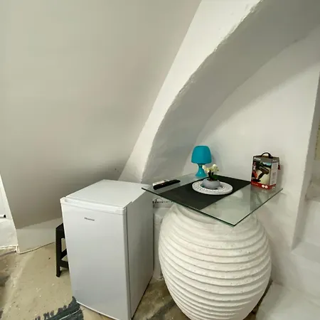 Tolos Budget Loggos 3* Longós