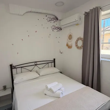 Tolos Budget Loggos Maison d'hôtes Longós
