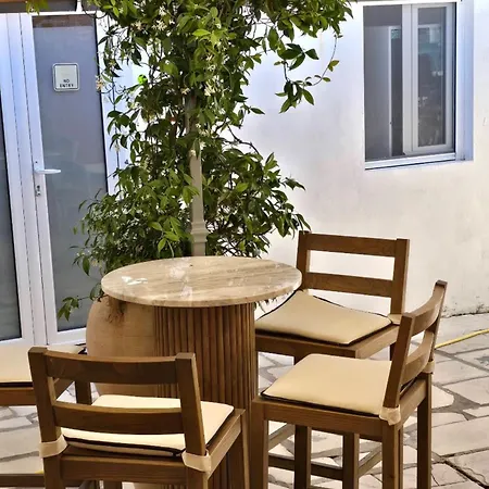 Tolos Budget Loggos Πανσιόν 3*