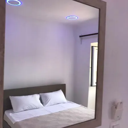 Konukevi Tolos Budget Loggos 3*