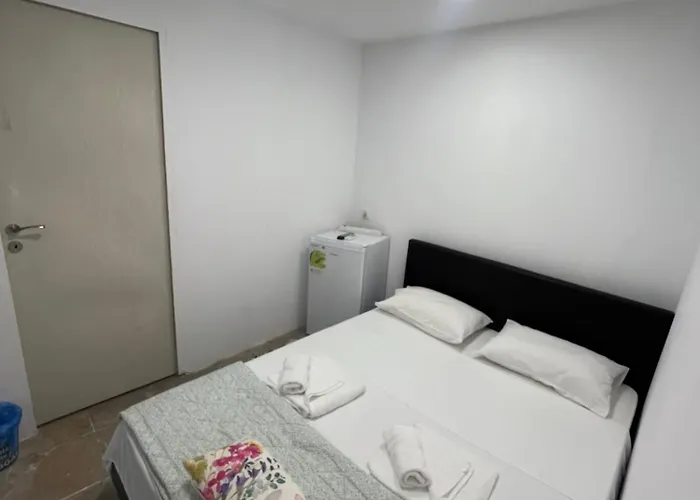 Tolos Budget Loggos 3* Longós